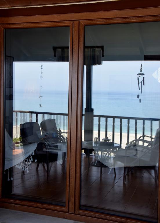 Dovas House Chorefton Exterior foto